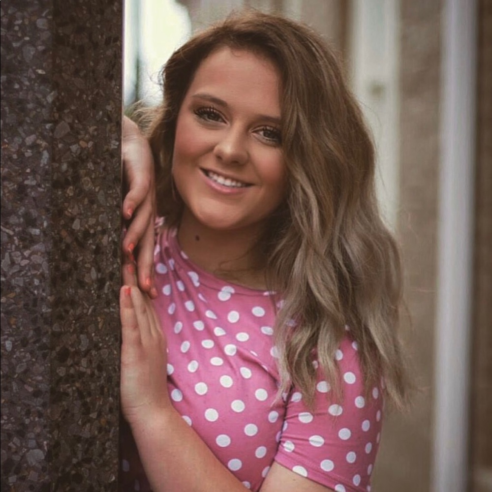 Meet your Posher, Abby